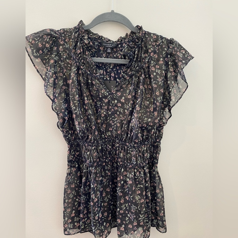 NWT — Current Air Ditsy Floral Print Blouse — XS